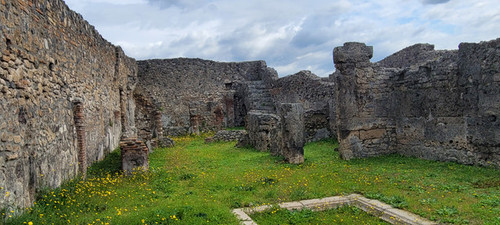 wreckedPompei.jpg