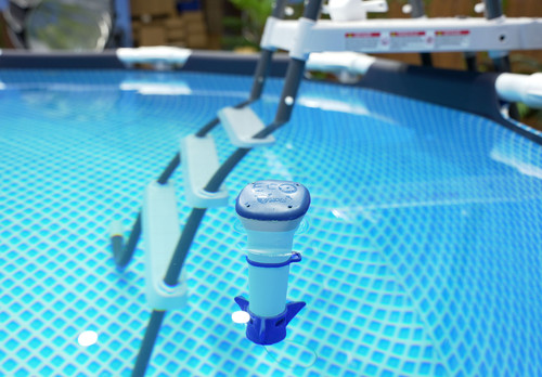 Iopool Eco Start Salt Sonde im Pool scaled1 (1).jpg