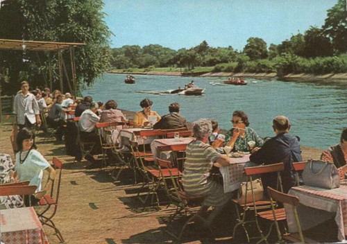 AK DDR Potsdam HOG Freundschaftsinsel Gaststätte Boote Neue Fahrt ~1973 a inPixio.jpg