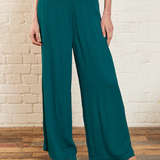 Relaxed style with effortless movement.png