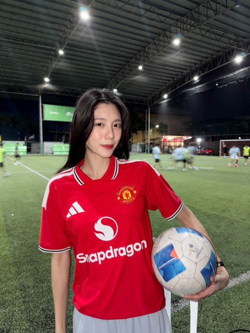 d889fc45812e5f00832abb6e8a93c7c4.jpg