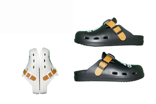 712Adidas Slippers.jpg