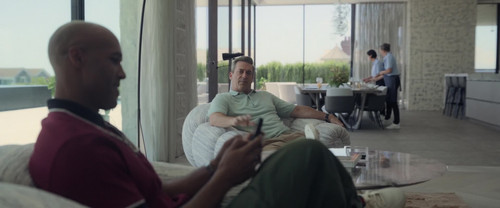 Your.Friends.and.Neighbors.S02E07.Out.East.1080p.ATVP.WEB DL.DDP5.1.Atmos.H.264 Kitsune 015.jpg