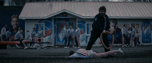 The.Boys.S05E01.Fifteen.Inches.of.Sheer.Dynamite.2160p.AMZN.WEB DL.CZ EN.DD+5.1.Atmos.DoVi.HDR.H.265.jpg