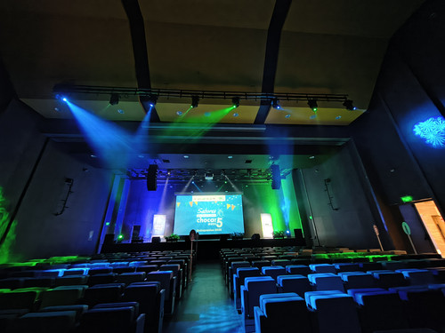 Hall iluinacion.jpg