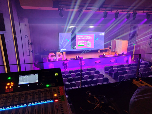 Hall 74 evento.jpg