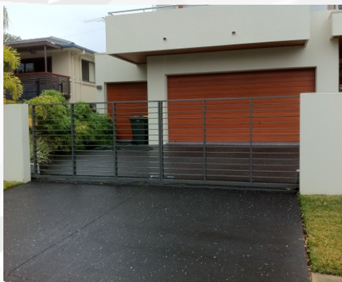 Cheap Glass Pool Fencing Gold Coast.png