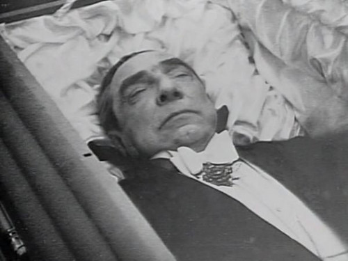 bela burial[1].jpg