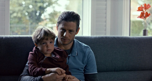 Nowhere.Special.2020.1080p.BluRay.x264.AAC5.1.mkv snapshot 01.03.46.876.jpg