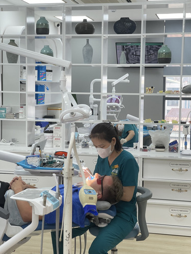 da nang dental clinic.jpg