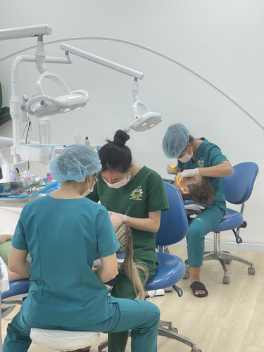 da nang dental clinic.jpg