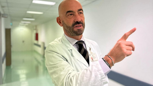 matteo bassetti corsia dito.jpg