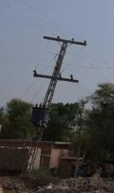 crop pole.jpg
