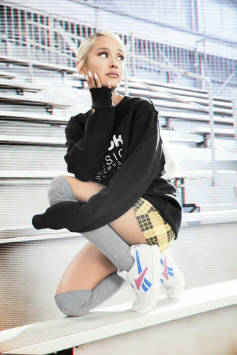 ariana grande reebok alwaysclassic 2018 1.jpg