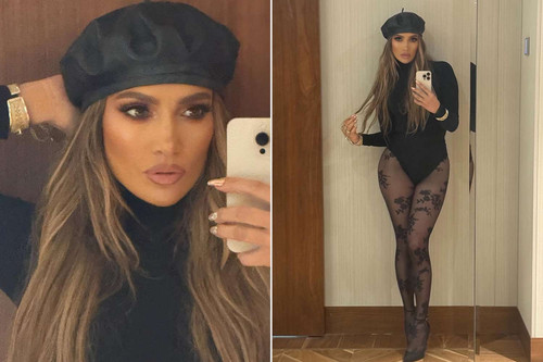 jennifer lopez 081125 192900d4eca8406192d22f0b1fffe3a3.jpg