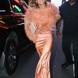 740full jennifer lopez320