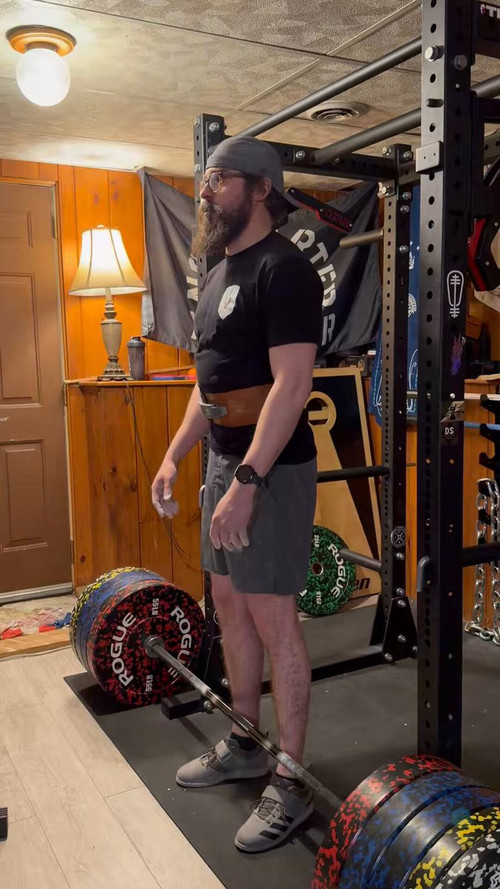 C OXI1UQdKhKwlmc.jpg