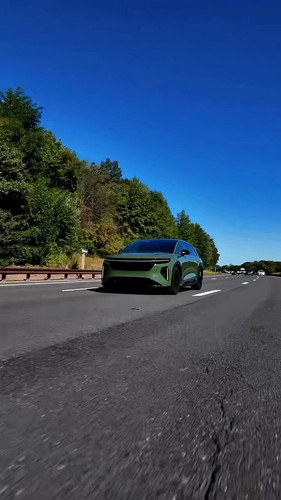 qpfoeR3H9MjKXV Q.jpg