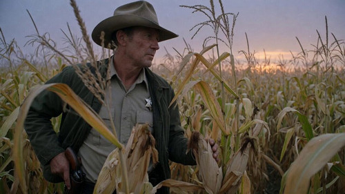 36 6ujeSuUeAdQot.jpg