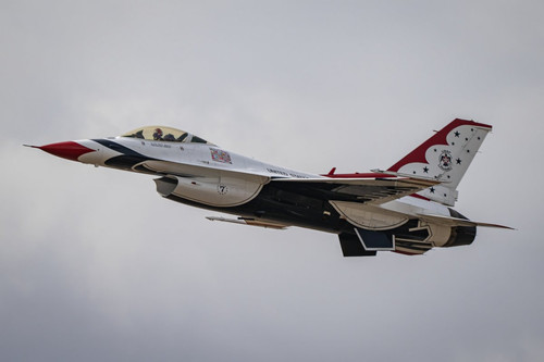 HE50ICxaYAAH3I ?format=jpg.jpg