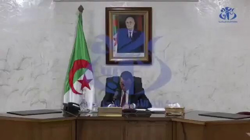 w8yPy rf16E7m71g.jpg