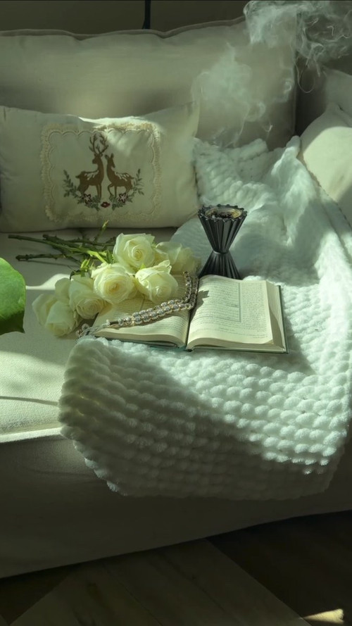 HE ExPOawAEc4al?format=jpg.jpg