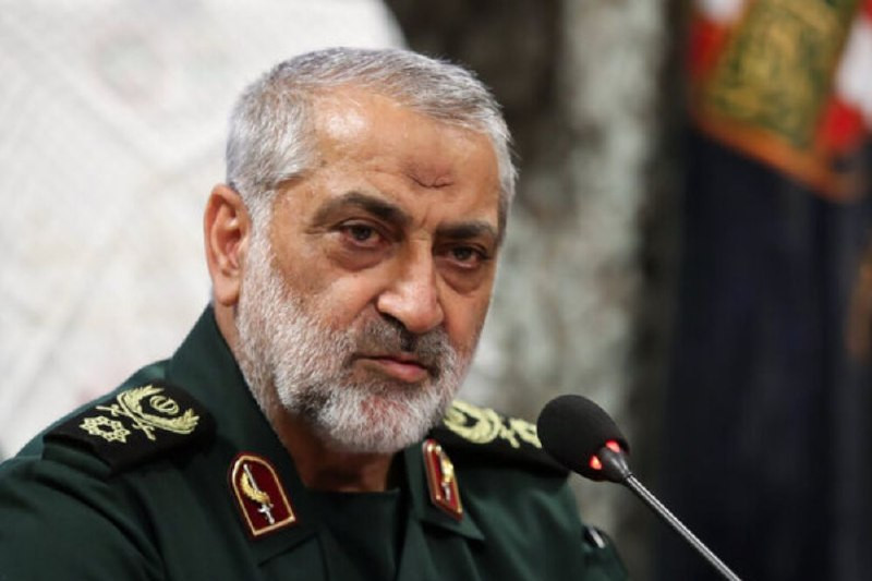 المتحدث باسم هيئة الأركان العامة للقوات المسلحة العميد شكارجي:

- لن يكون الأمر كما في الحرب الـ 12 يومًا ليأتي ترامب ليقول كلمة "وقف إطلاق النار" ويذ...