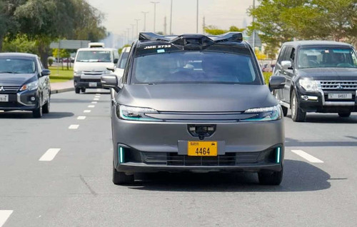 Apollo Go Driverless Taxi Service Starts in Dubai.jpg