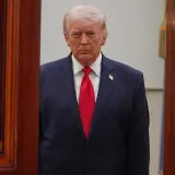 Trump publică imagini cu distrugerea celui mai înalt pod din America