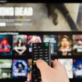 Netflix se lansă la vânătoare de francize după pierderea războiului licitațiilor