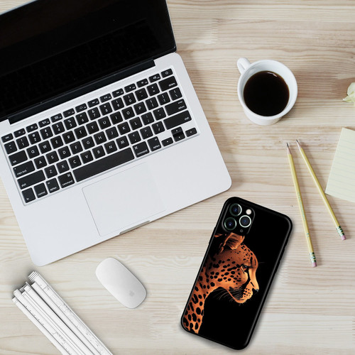 cheetha half face.jpg