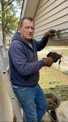 m16 vernon gutter cleaning.jpg