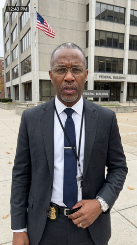 03 curtis officeext blackM.png