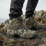 men's trekking boots.png