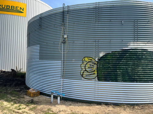 silo2.jpg