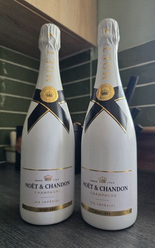 1.Champers.jpg