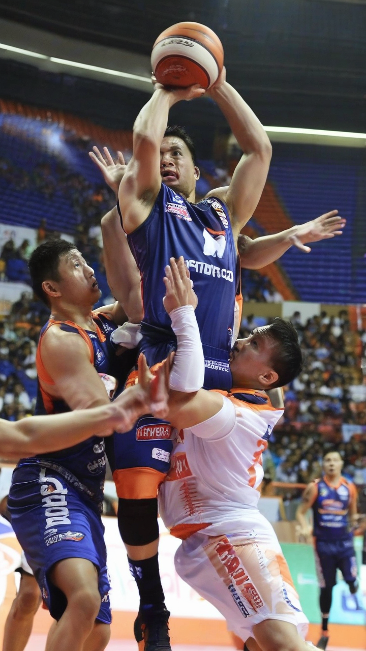 PBA Bong Quinto steps up big in Meralco OT win over Magnolia