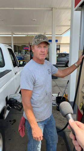 m2i i14 white gas station ref.jpg