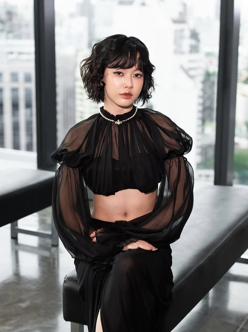 pixxie official fb49af8c08e44ba69ef56fe03d7bc722.jpg