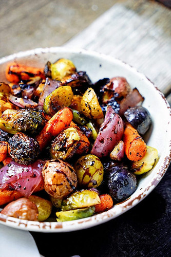 Easy Roasted Vegetables with Honey and Balsamic Syrup1 681x1024.jpg