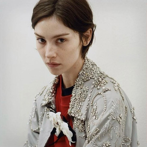 gracie abrams.jpg