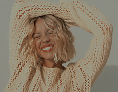 Izzie firma 4.png
