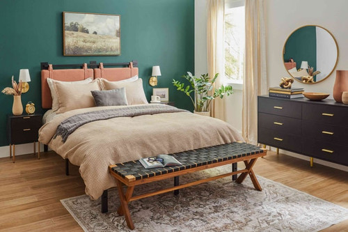 SPR dark green bedroom ideas 6830669 hero 01 0b788dc25f2a47b090ad7636999c8e5b.jpg