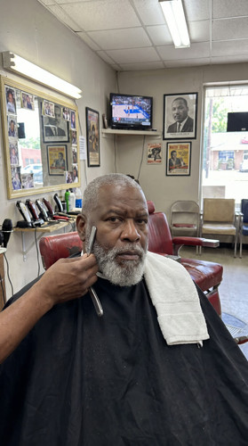 v1 action barber black.jpg