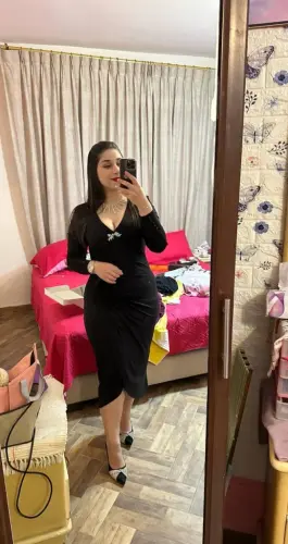 نودز مصرية بمفعول حبة فياجرا جسمها كيرفي علي الاخر تتصور لحبيبها وتوريلو بزازها وتدعك بكسها 56 543x1.webp
