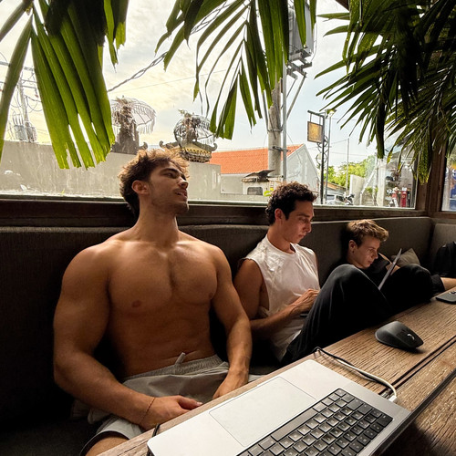 kylekuznik 1765962791 3789490052691779711 1204510304.jpg