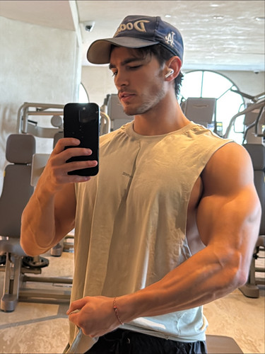 kylekuznik 1761233242 3749818679791019130 1204510304.jpg