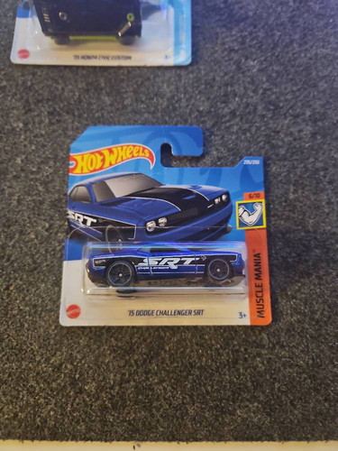 8725239ef032.jpg