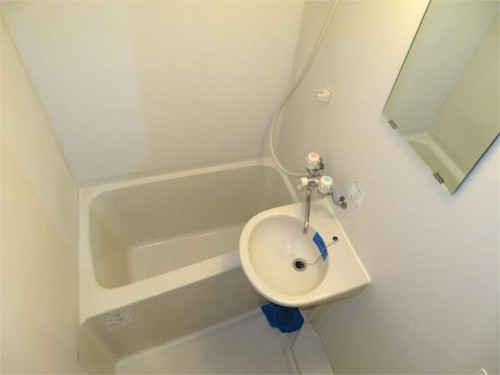 475be669e6f8.jpg