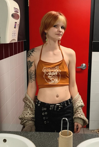 Joni (2).jpg